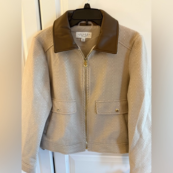 Jackets & Blazers - Tan and brown vintage jacket with faux leather collar zipper jacket size medium